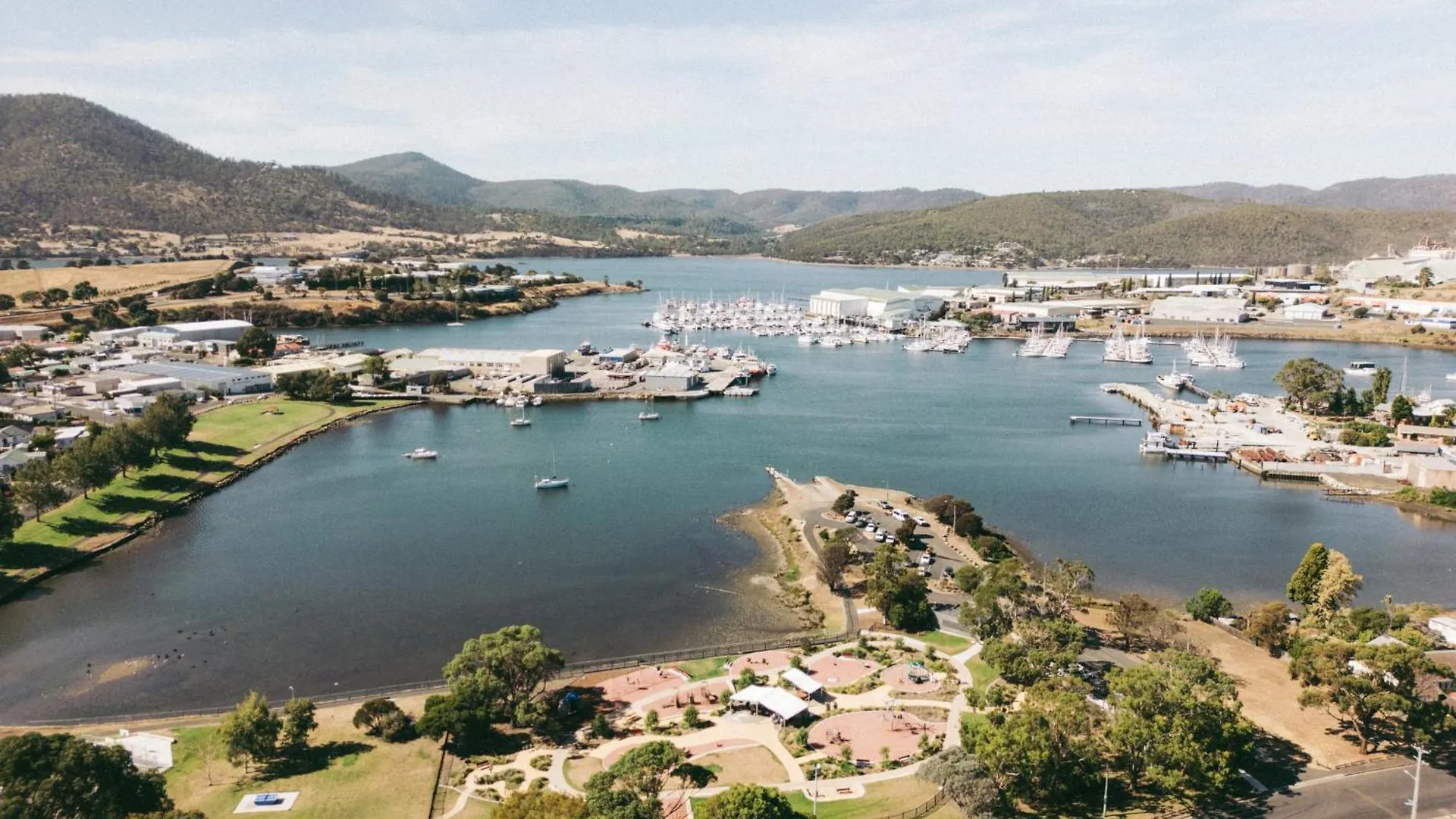 Hobart Riverside Cosy 4Br Stay 10Mins To Cbd 아파트